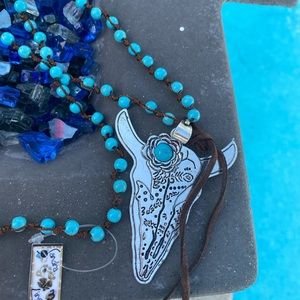 Turquoise Bead Necklace W/Metal Bull Skull Pendant